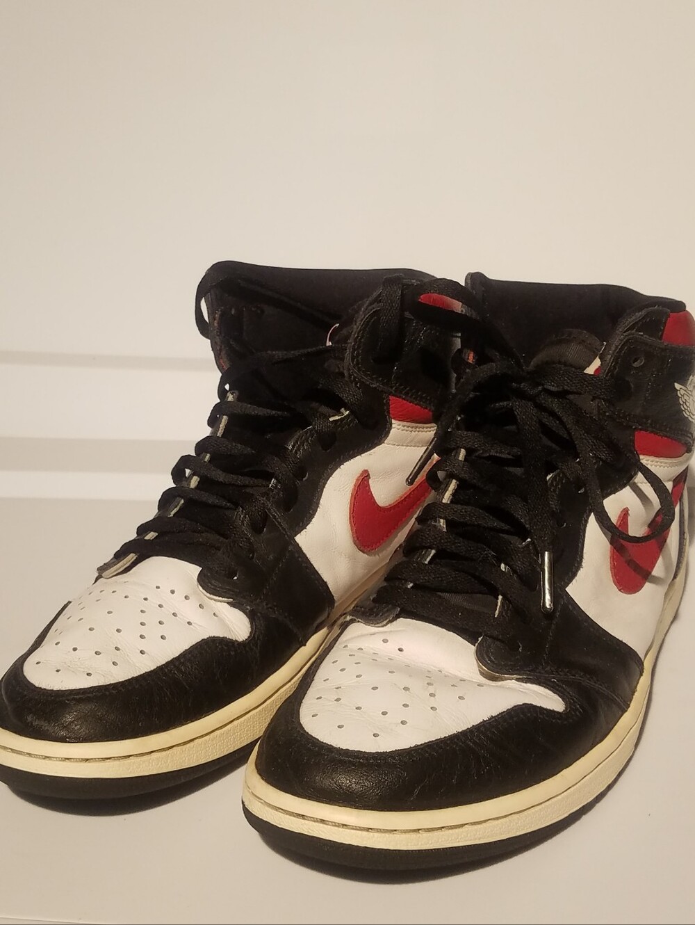 Nike Air Jordan 1 Retro High Men Size 12 555088-061 Black Gym Red White Shoes